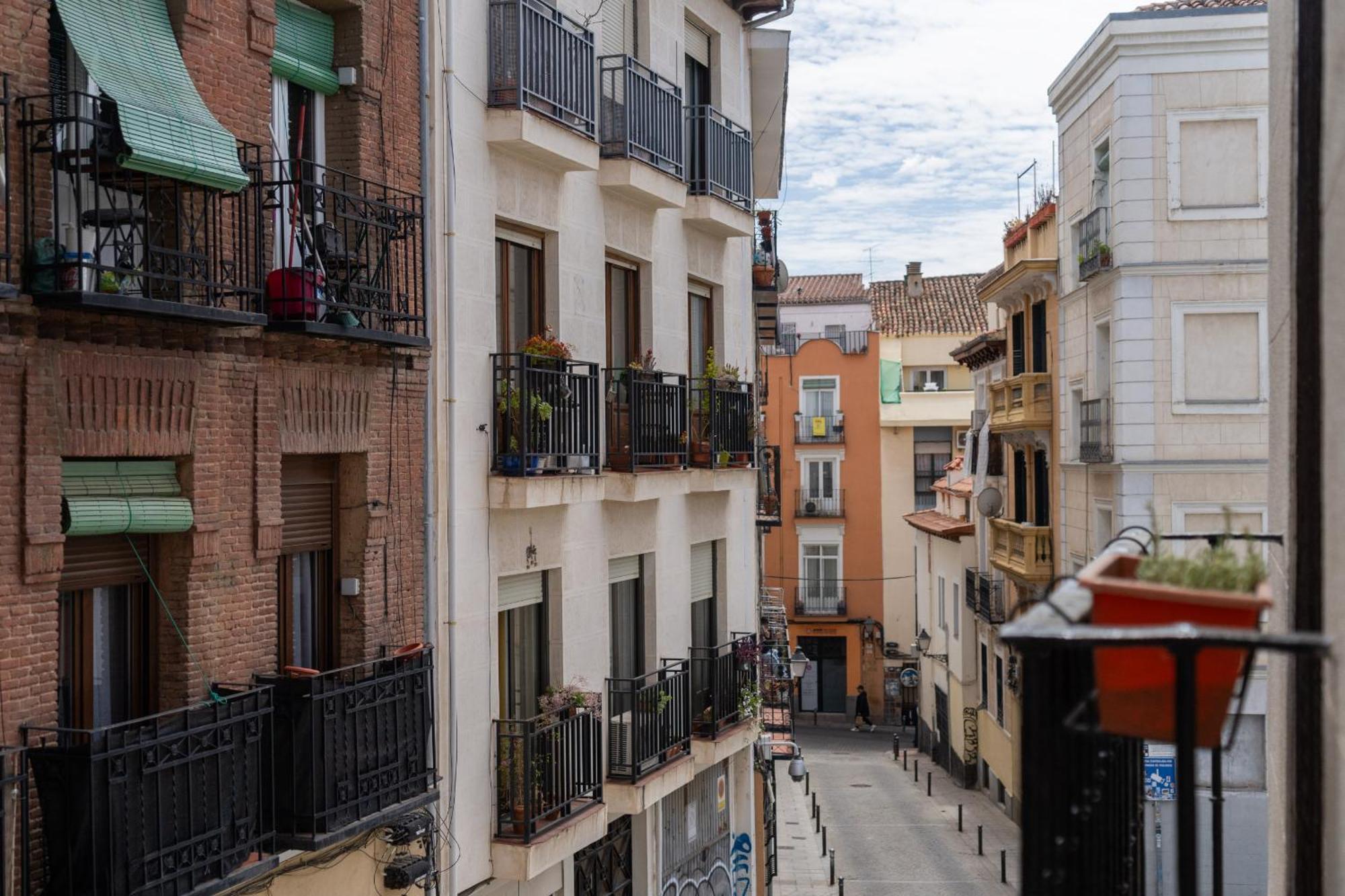Apartamento Exterior En Lavapies Alquiler Temporal Мадрид Экстерьер фото